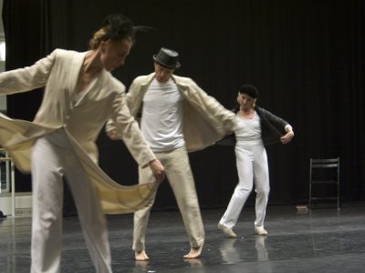 Sandra Conley, Gareth Farley and Lucy Tuck in ‘Holding Space’ (2004) , photograph by Hugo Glendinning