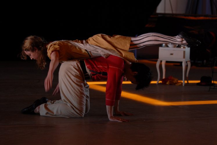 Fiona Chivers and Quang Vien Kan in ‘Anamule Dance’ (2007), photography by Hugo Glendinning