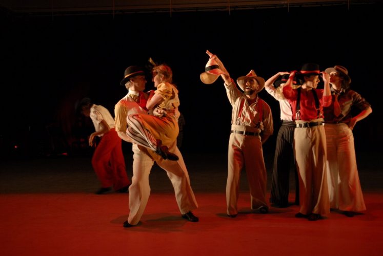 Sheron Wray, Fiona Chivers, Tania Tempest-Hay, Fergus Early, Quang Vien Kan, Tim Taylor, Sally Williams and Helen Tiplady in ‘Anamule Dance’ (2007), photography by Hugo Glendinning