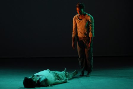 Sheron Wray and Quang Vien Kan in ‘View from the Shore’ (2007), photograph by Hugo Glendinning